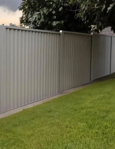 fencing-plymouth-devon-fencing-saltash-cornwall-fencing-south-hams-fencing-tavistock-fencing-ivybridge-fencing-sherford