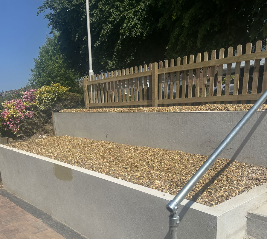 fencing-plymouth-devon-fencing-saltash-cornwall-fencing-south-hams-fencing-tavistock-fencing-ivybridge-fencing-sherford